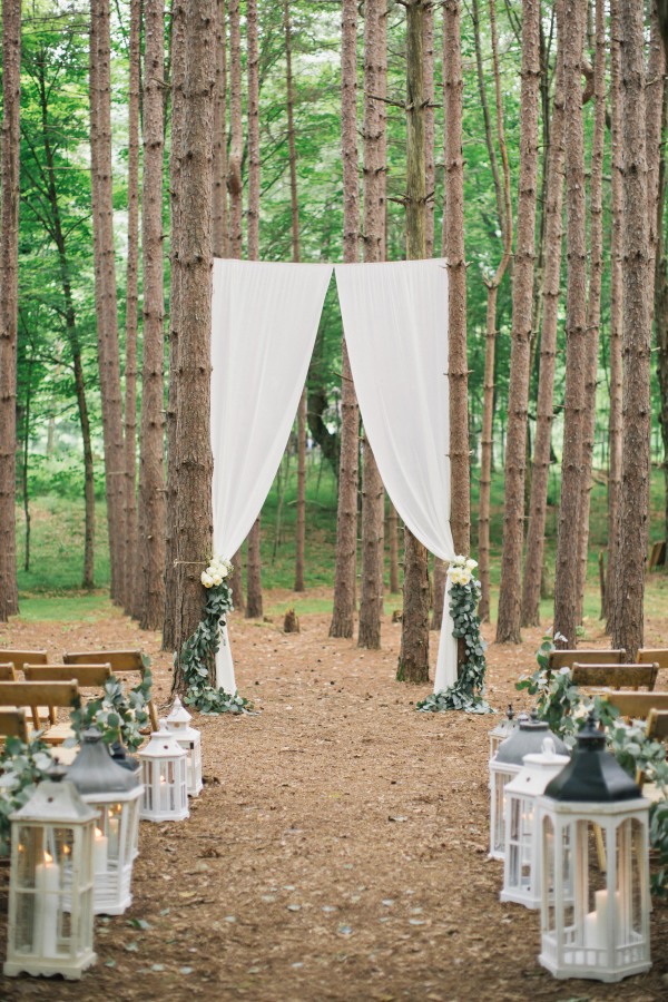 сватба в гората